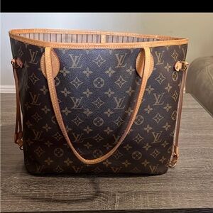 Louis Vuitton neverfull tote bag